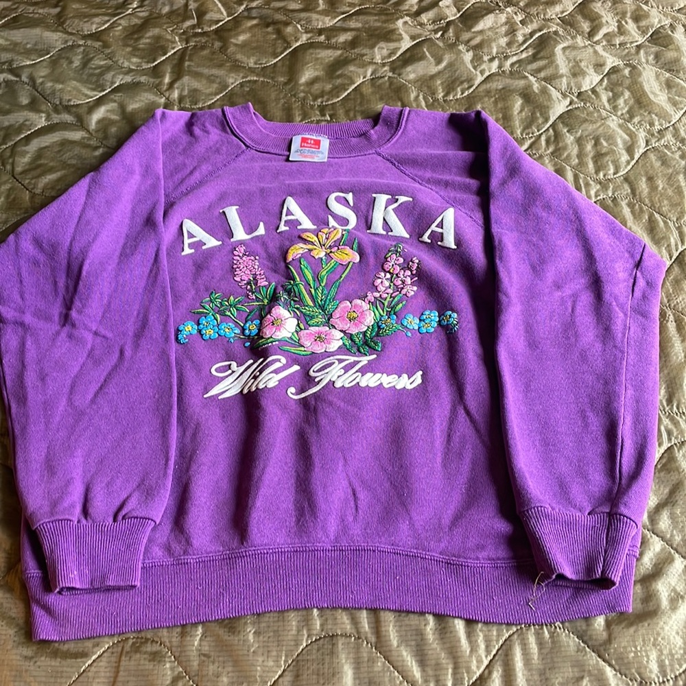 Hanes Alaska crew sweatshirt